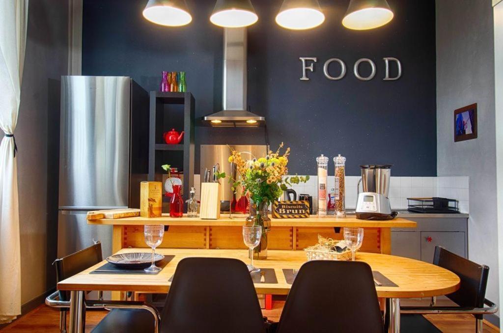 Sweet Nina Jazz Appartement Pour 5 Voyageurs, Situe A La Place De La Republique, Avec Parking Et Lit Queen Size 르망 외부 사진